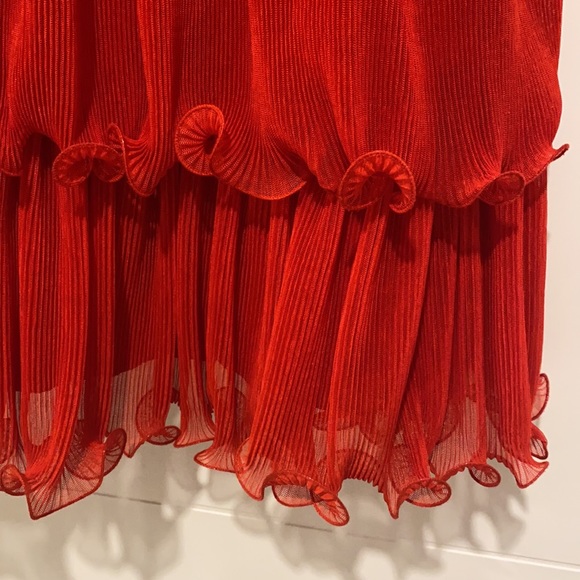 Like New, whimsical Marciano bright red dress, size large - Picture 5 of 5